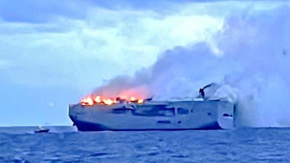 E-Auto in Flammen! Schiffs-Inferno in der Nordsee