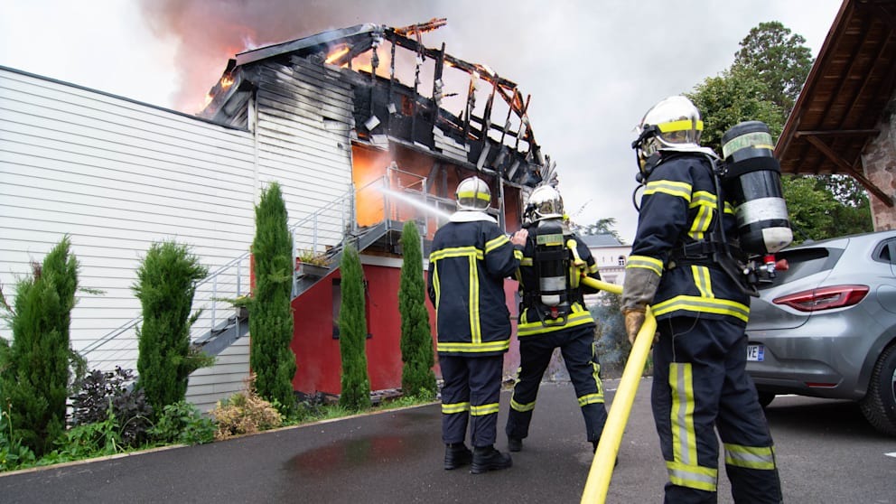 Neun Tote bei Tragödie durch Feuer in Frankreich!