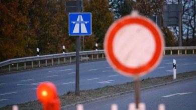 Vollsperrung auf der A7 nahe Grenzwaldbrücke aufgrund eines Polizeieinsatzes kurzzeitig verhängt