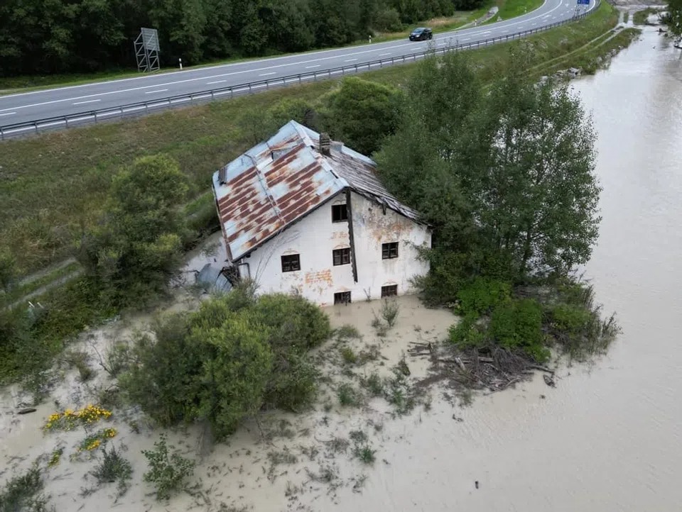 Schweiz kämpft mit Hochwasser und Überschwemmungen: Ein Überblick