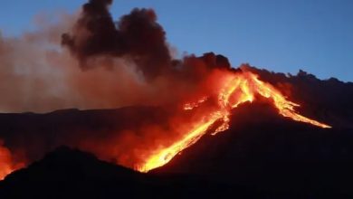 Vulkan Ätna auf Sizilien erneut ausgebrochen: Flughafen Catania vorübergehend geschlossen