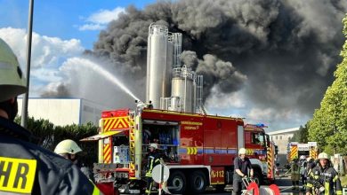 Brand in Großbäckerei in Leverkusen: Feuer erfolgreich bekämpft