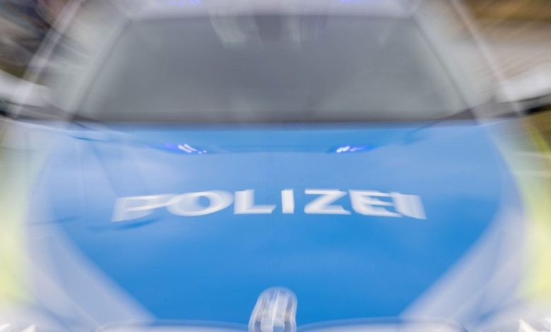 Explosion in Mannheim: Auto auf Parkplatz detoniert - Mann verletzt