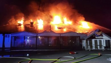 Großbrand zerstört Disco im Landkreis Friesland